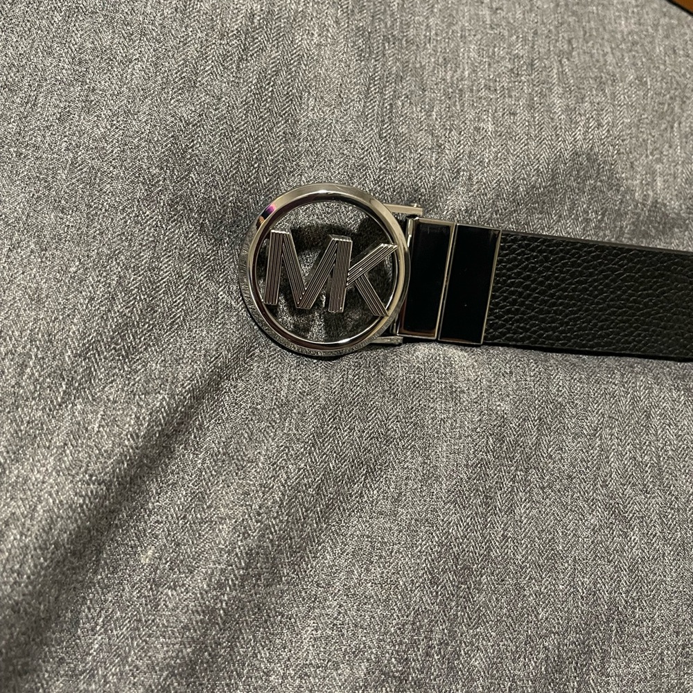 Michael Kors belt - Picture 3 of 5